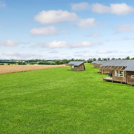 1 Bedroom Pet Friendly In Holiday home *